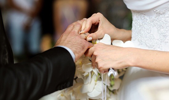 Cha mẹ cưỡng ép con cái kết hôn: Ranh giới giữa Tình yêu và Vi phạm Pháp luật